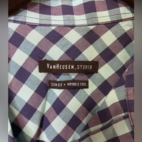 Mens Van Heusen Slim fit Blue Checkered Button Down - Picture 2 of 4